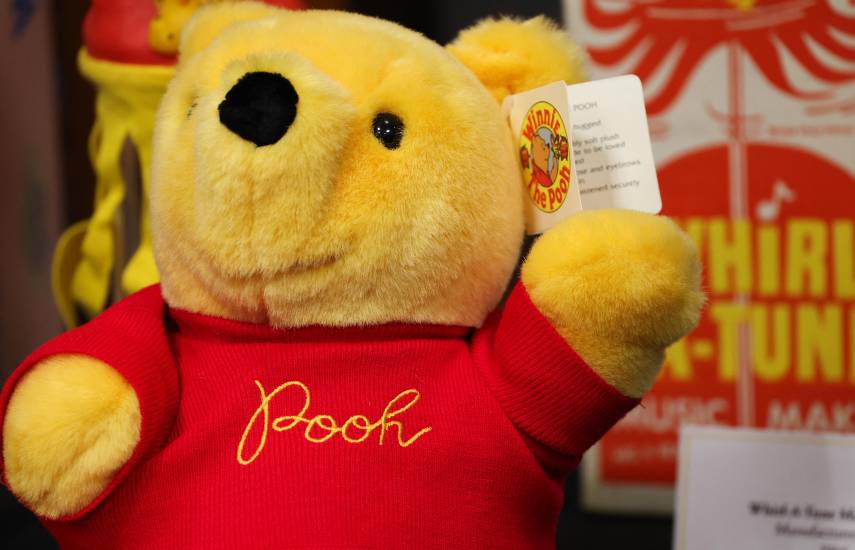 Winnie Pooh, el osito amante de la miel, cumple un siglo de vida