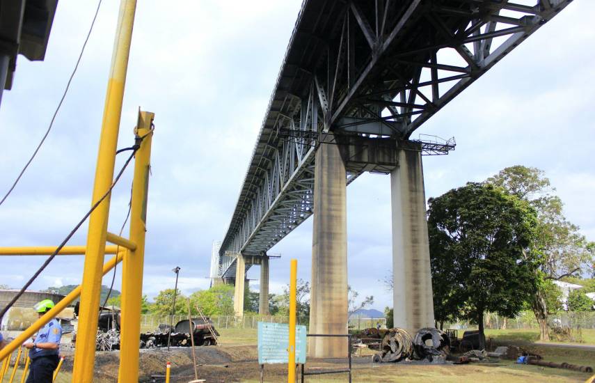 Descartan daños graves en el puente de las Américas y se mantienen restricciones para vehículos pesados