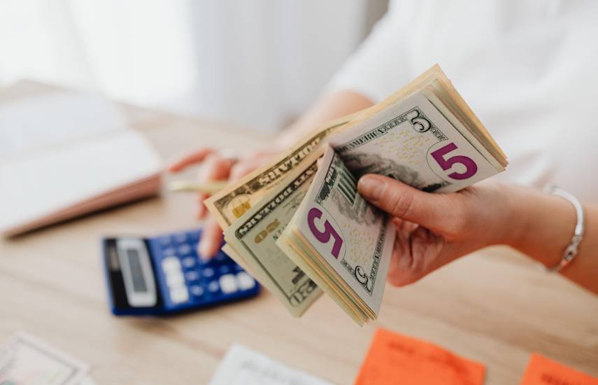 Ahorros de los panameños en los bancos superan los $22,599 millones