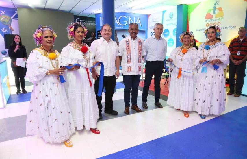 Senacyt promueve convocatorias, proyectos científicos y de emprendimiento en la Feria de David