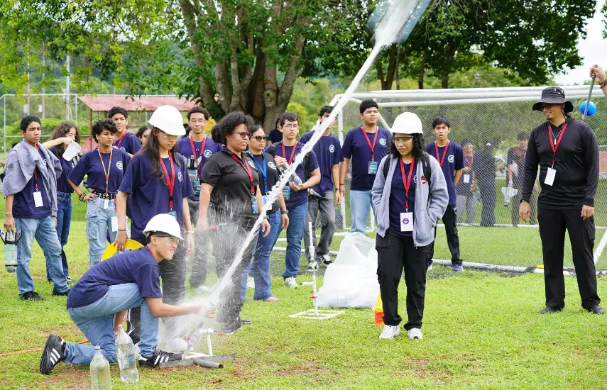 Estudiantes panameños participarán en la Olimpiada de Astronomía y Astronáutica 2026 en Paraguay