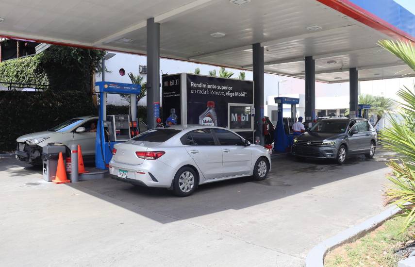 Proponen uso racional de la energía y paneles solares ante alza del combustible