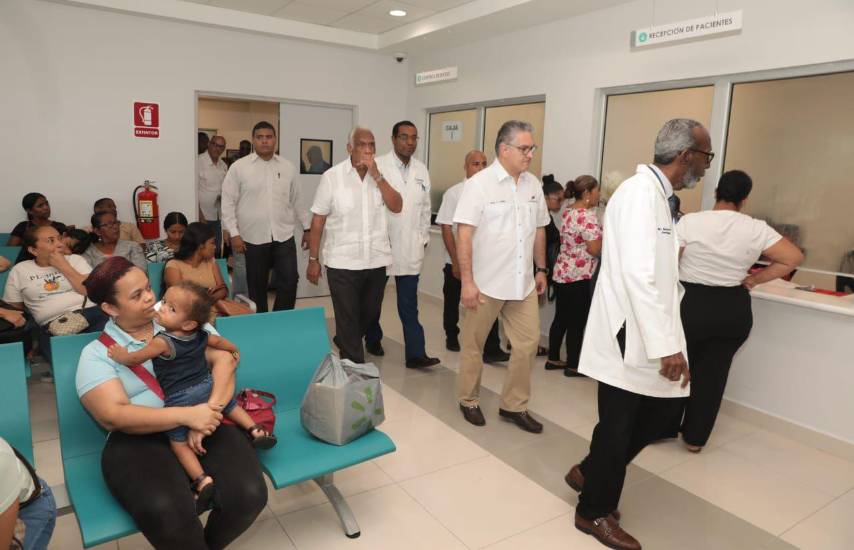 ML | Durante la visita al nuevo hospital Amador Guerrero.