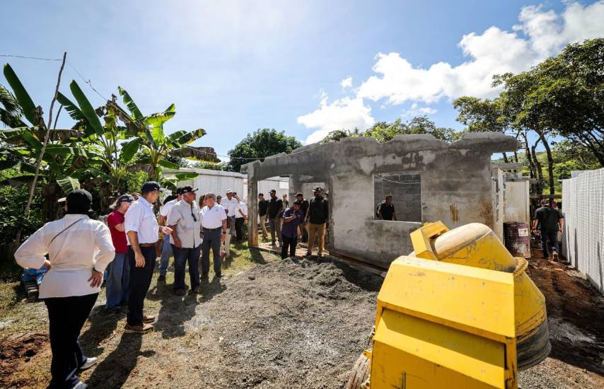 Gobierno inicia construcción de 20 viviendas para familias afectadas por el terremoto en Llano Grande