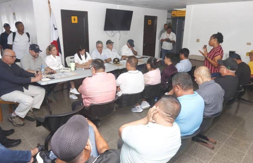 Empresarios de Bocas del Toro exigen reapertura de vías y advierten del colapso económico por los cierres