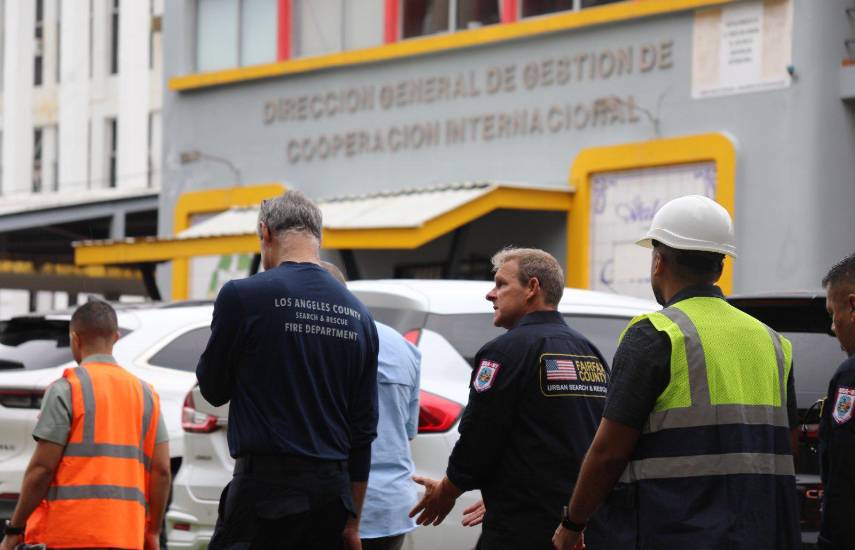 Especialistas de Estados Unidos evalúan daños en edificios de la Universidad de Panamá tras terremoto