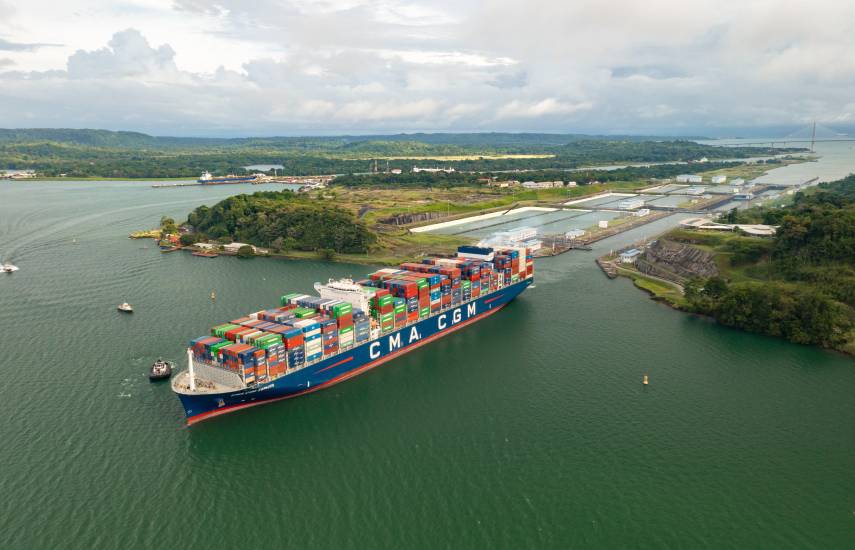 Aumenta el tránsito de buques por el canal de Panamá por la guerra en Oriente Medio