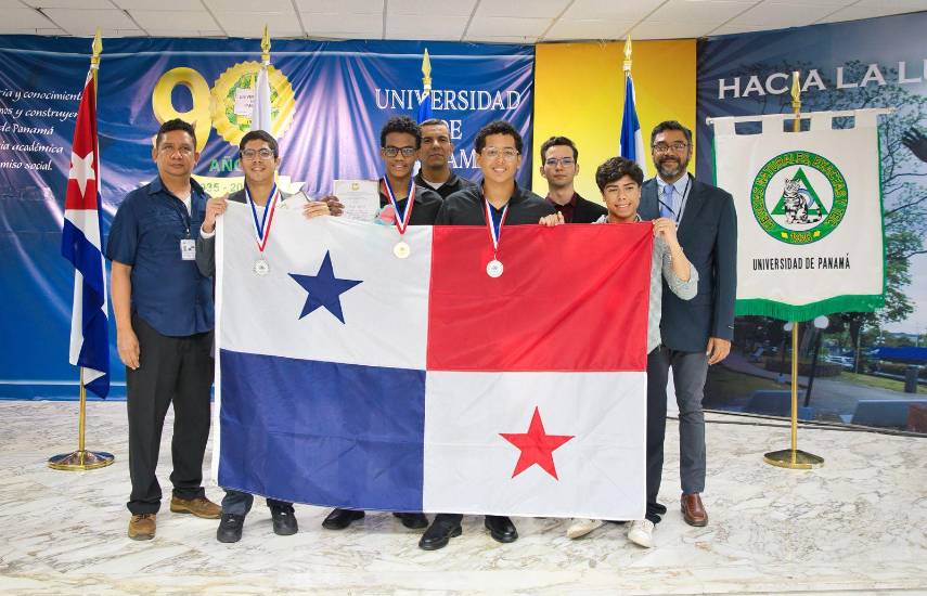 Talento científico panameño destaca en el cierre de las olimpiadas de Química respaldada por Cobre Panamá