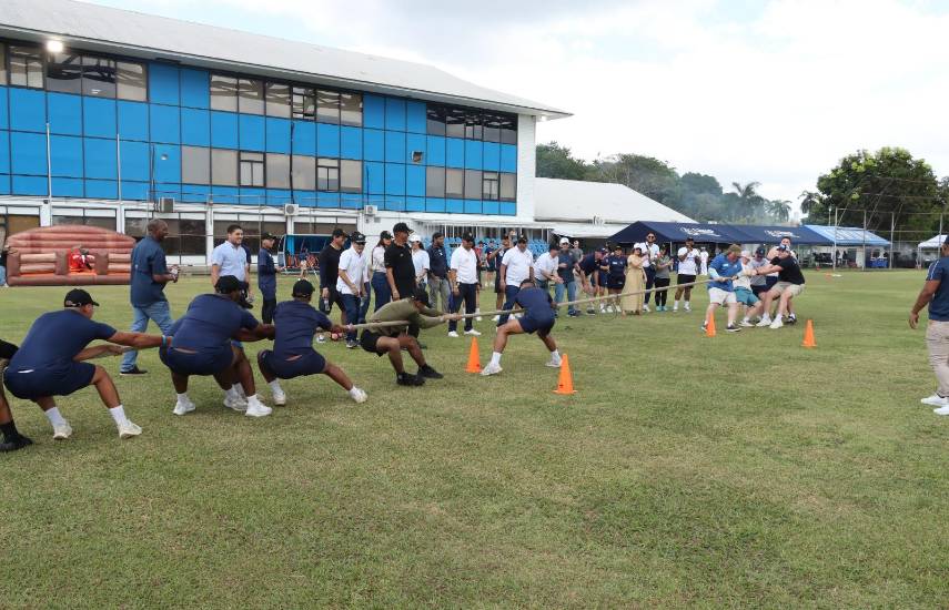 UMIP recibe al Buque Escuela de Massachusetts