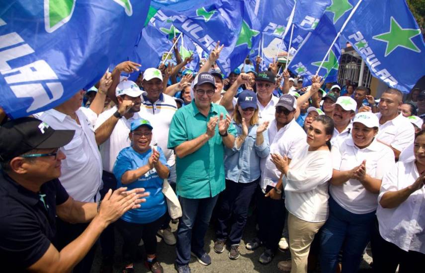 Martín Torrijos se compromete a resolver la escasez de agua en Panamá Oeste y construir un nuevo hospital