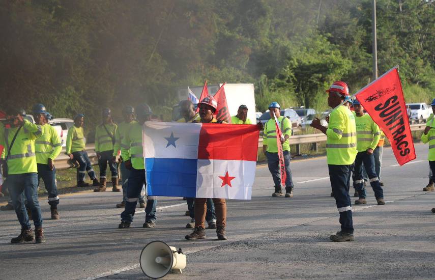Jornada de protestas del Suntracs termina en enfrentamientos con antimotines