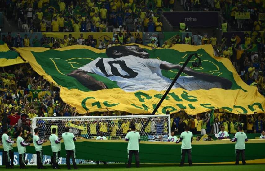 El Mundial se moviliza en apoyo a Pelé