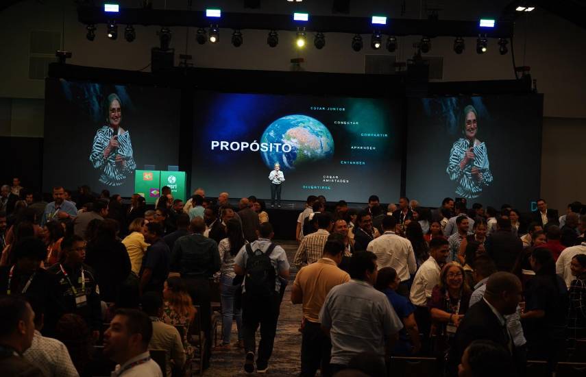 Inteligencia artificial y avances en tecnología SIG son analizados en el CUE Panamá 2026