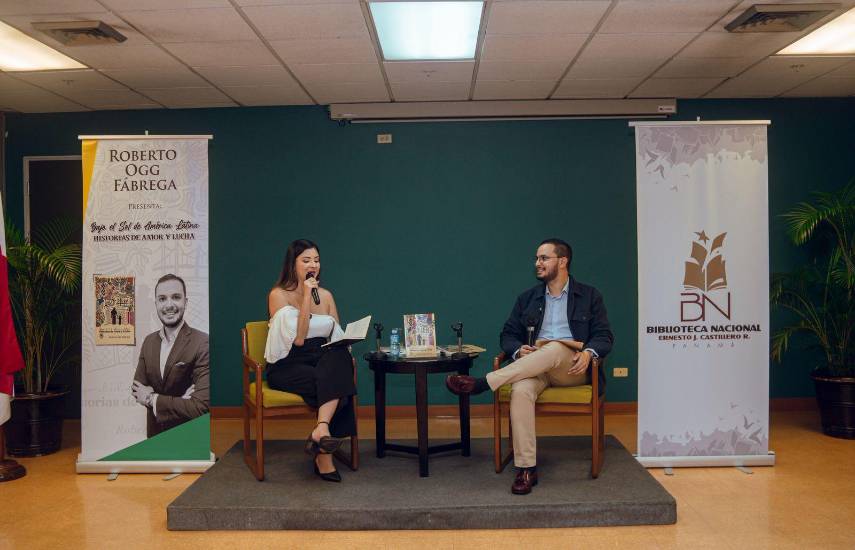 ML | Durante la presentación del libro ‘Bajo el Sol de América Latina’.