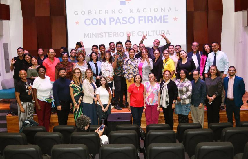 La Ciudad de las Artes acoge el documental “Vibrar” y promueve la danza inclusiva en Panamá