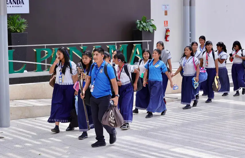 Cortesía | Delegaciones llegando al hotel de concentración.