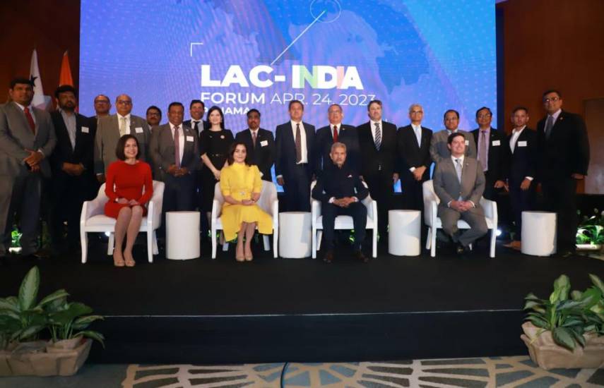 ML | Durante la realización del foro LAC India.