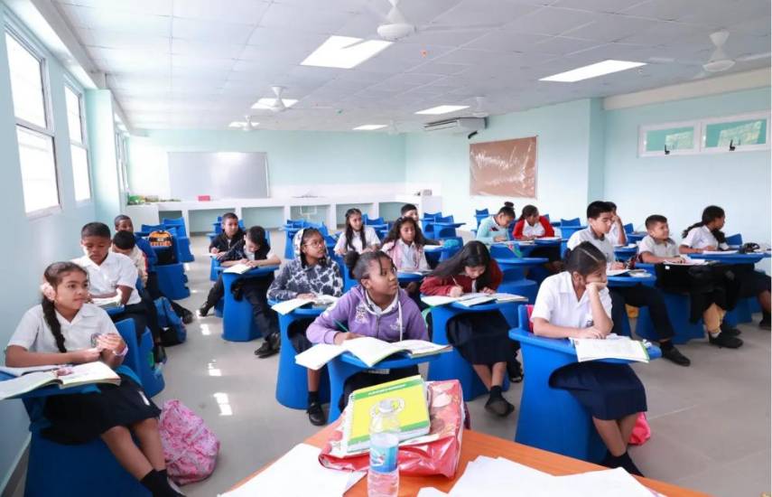 Hoy inician las clases con 993,943 estudiantes