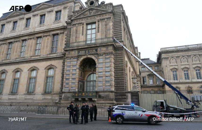 El robo del museo del Louvre en París será llevado a la pantalla
