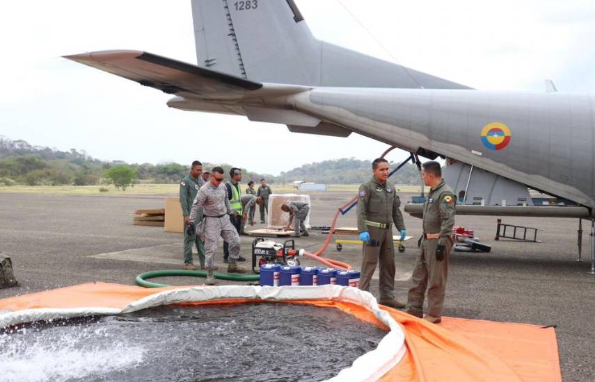 Aeronaves de Panamá y Colombia trabajan en conjunto para apagar incendio en Cerro Patacón