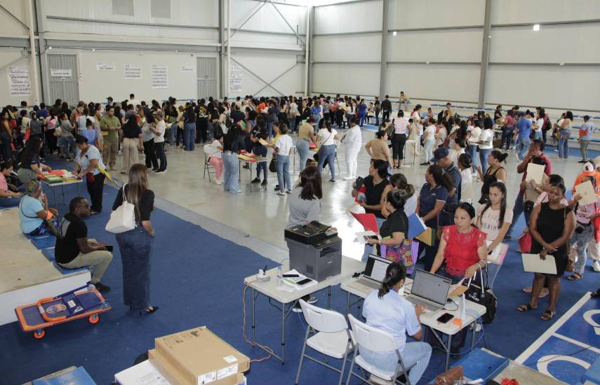 Estudiantes preseleccionados para becas del IFARHU serán atendidos en Panamá Centro