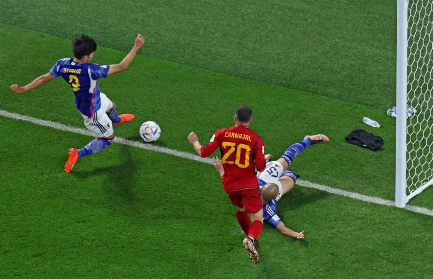 El balón “no salió por completo” en el gol japonés, dice la FIFA