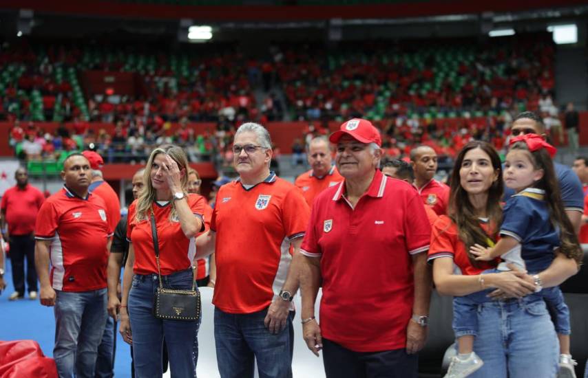 Mulino vive el debut mundialista junto a 3,500 panameños: “Me he quedado en Panamá para estar con el pueblo”