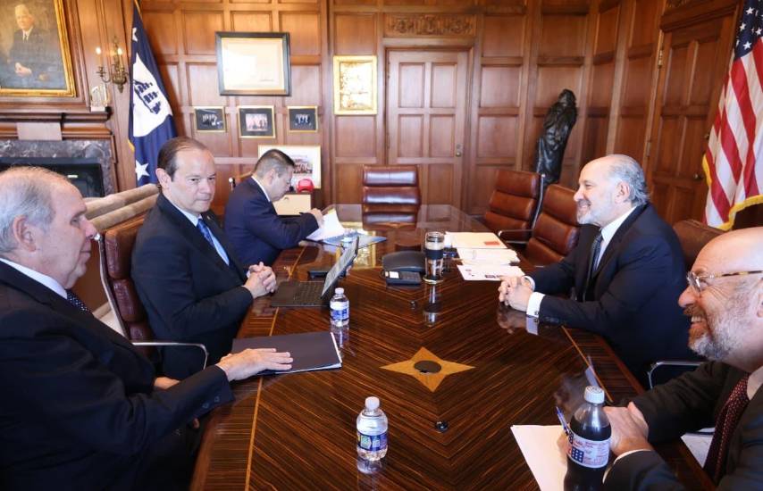 Canciller Martínez-Acha aborda temas de inversión con secretario de Comercio de EE.UU. en Washington