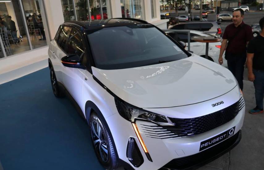 Peugeot inaugura moderna sucursal en Panamá de la mano de Grupo Q