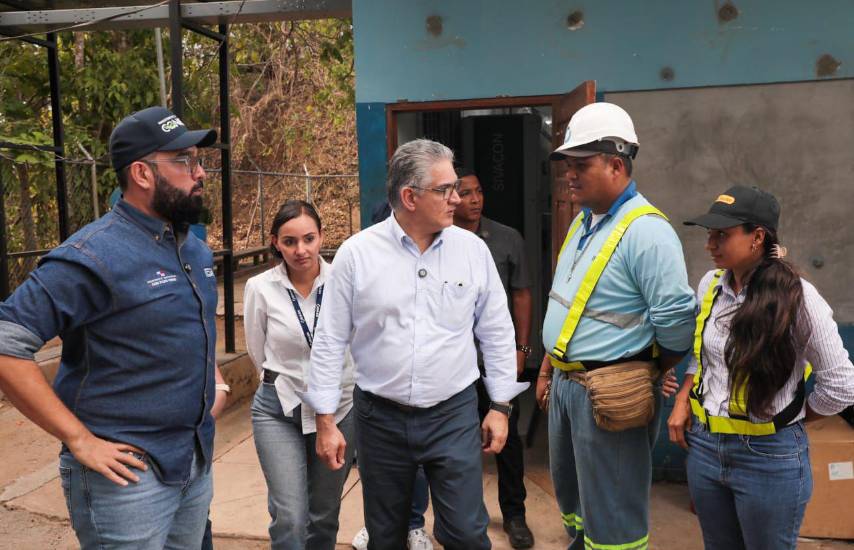 Director designado del IDAAN inspecciona mejoras en red de agua en Azuero y coordina apoyo técnico internacional
