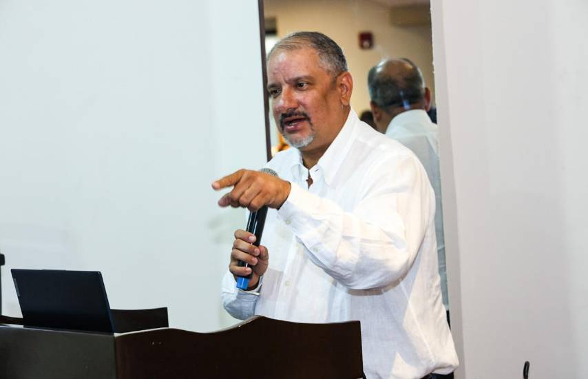 Diputado Jorge Herrera critica la “doble agenda política” de algunos de sus colegas