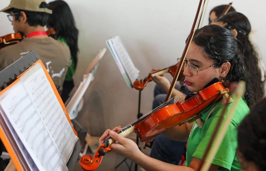 Más de 1,200 jóvenes músicos se unen en “Mil Corazones, Una Misión”
