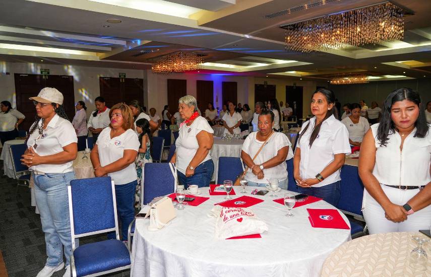 PRD impulsa formación para fortalecer el liderazgo político de las mujeres