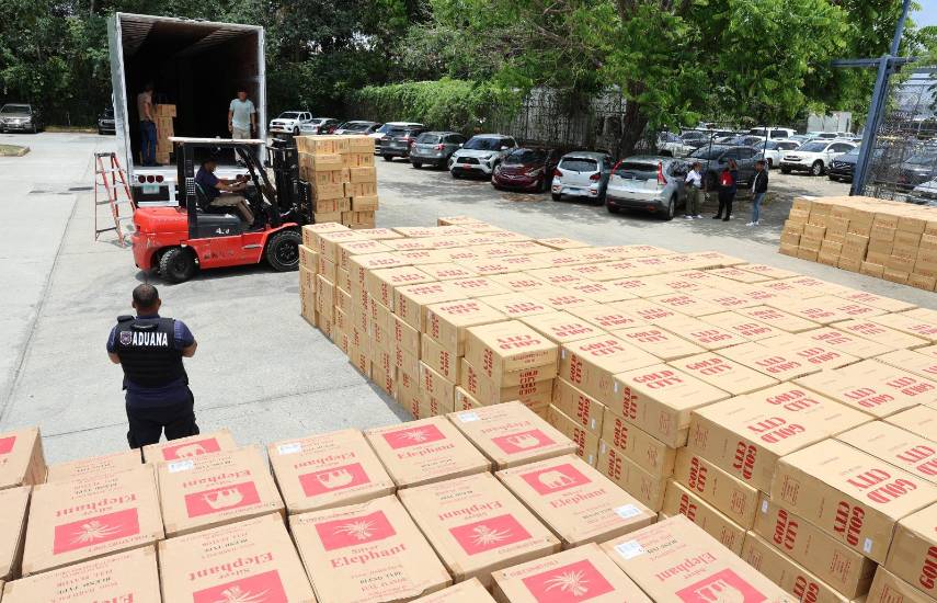 Retienen B/ 1.3 millones en cigarrillos de contrabando