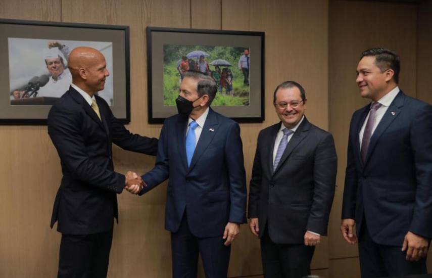 Cortizo recibe a Malcolm Muñoz, nuevo CEO de Citi Panamá