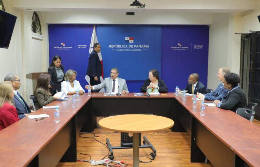 Embajadora Mari Carmen Aponte asegura que Estados Unidos apoyará a Panamá con equipo para la atención a migrantes