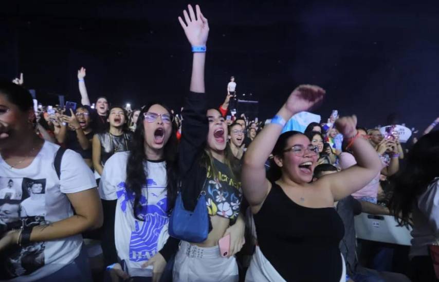 Louis Tomlinson conquista a sus fans con la primera parada de su gira “Faith in the Future” en Latinoamérica