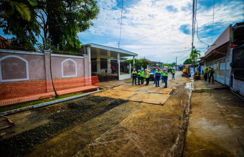 Saneamiento de Panamá supervisa obras de mejoras al sistema de alcantarillado sanitario en ciudad capital que superan el millón en inversión