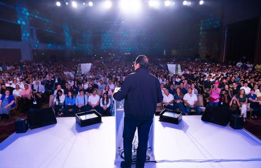 Martín Torrijos lanza su nuevo partido político UNE