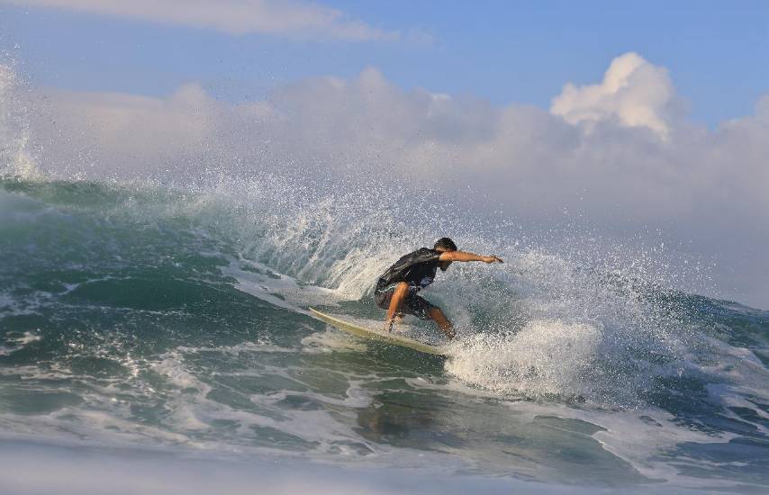 El turismo de surf está en auge en el mundo