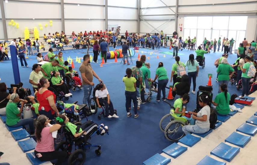Más de 4,000 estudiantes participan en Juegos de Deportes Adaptados del IPHE
