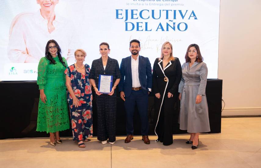 APEDE Chiriquí reconoce a Anna Marissa Altieri Pérez como Ejecutiva del Año 2026