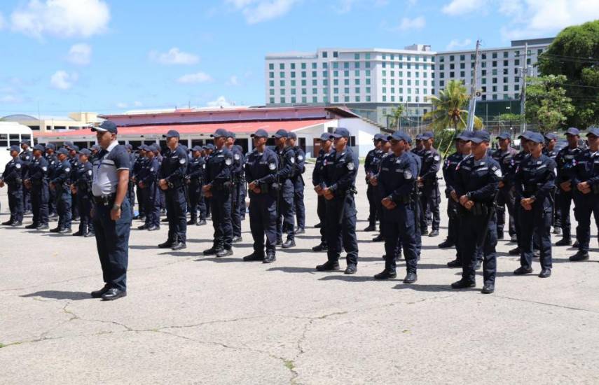 Envían policías a reforzar la seguridad en el Metro, el Aeropuerto de Tocumen y en Arraiján