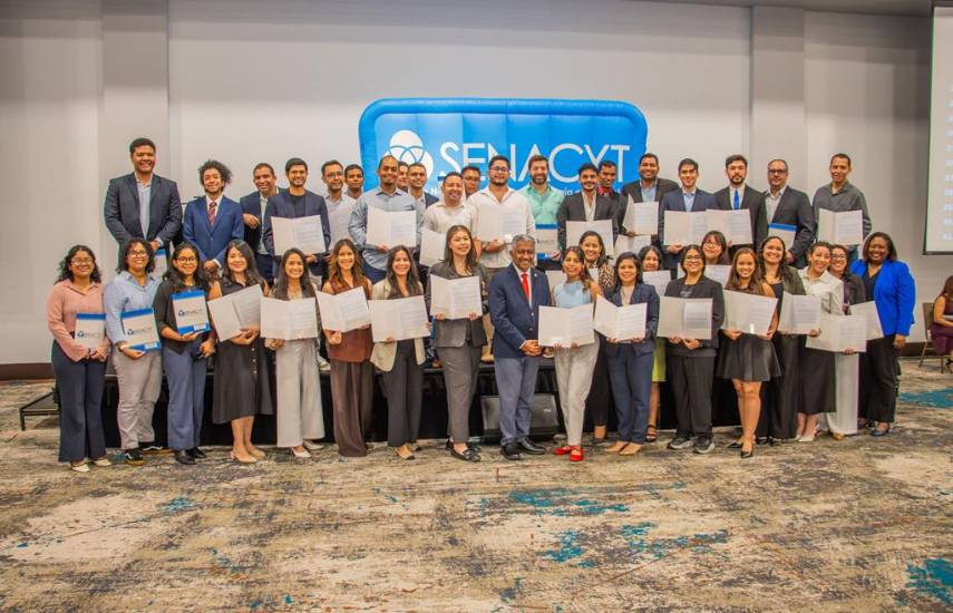La Senacyt otorga 167 becas por B/.9.6 millones para estudios de pregrado, maestría y doctorado