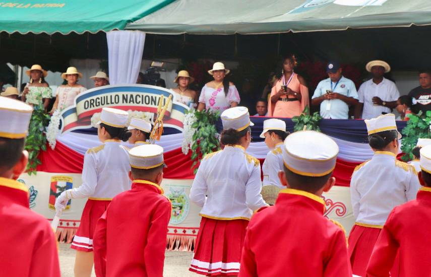 Delegaciones estudiantiles de Darién participan en encuentro de bandas en Pinogana