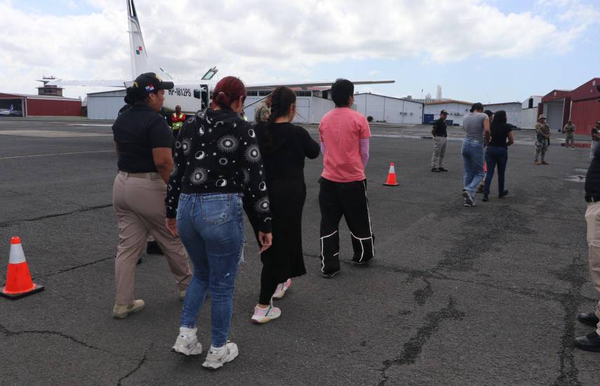 Deportan y expulsan a 41 colombianos por historial delictivo