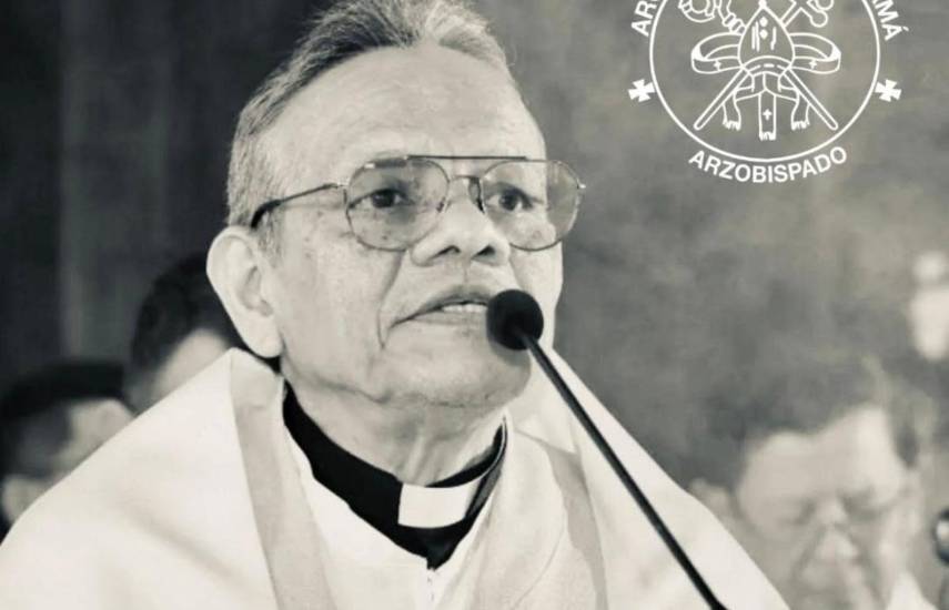 Fallece diácono Roberto Villacrés