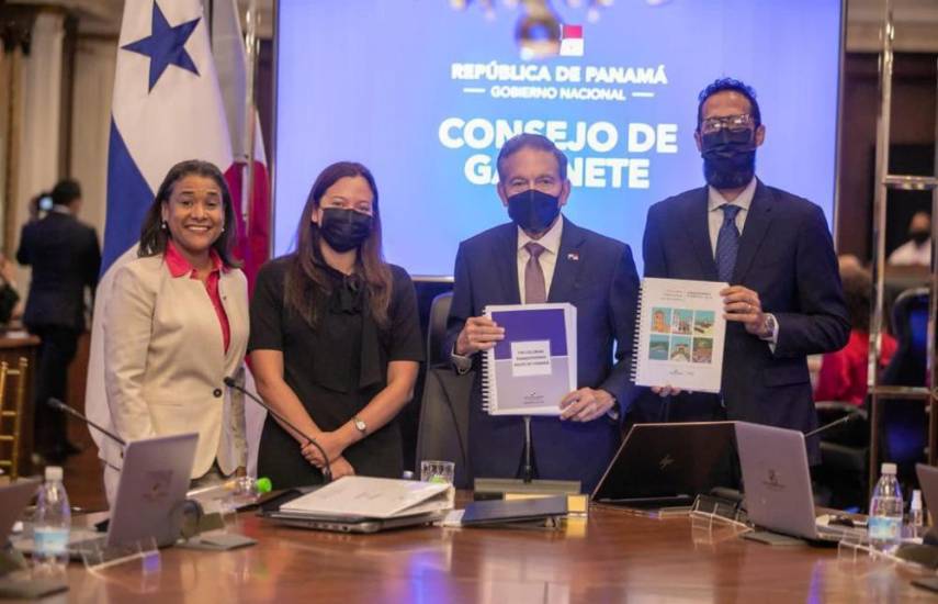 MiCultura presentó ante el Consejo de Gabinete los documentos para la nominación de la Ruta Colonial Transístmica de Panamá ante la Unesco como patrimonio mundial.