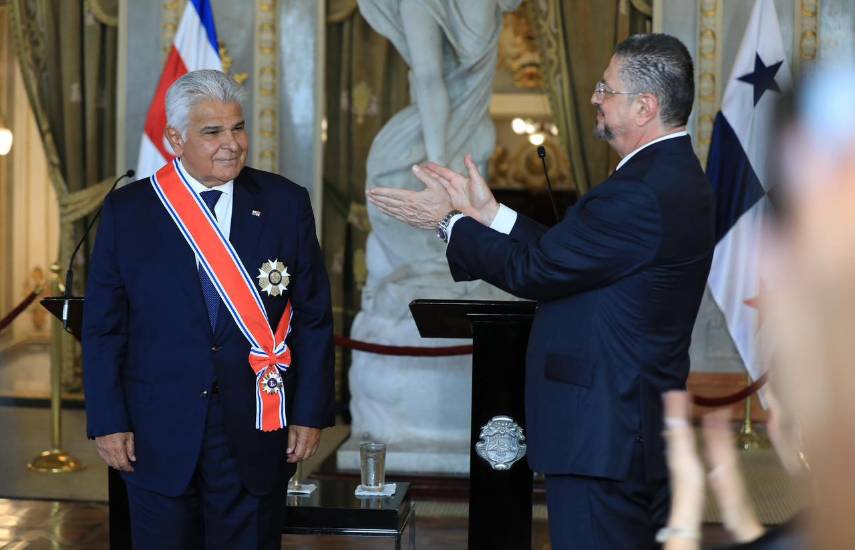 ML | Durante el encuentro.