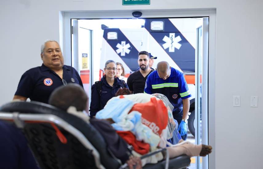 CSS traslada 98 pacientes al nuevo hospital de Colón
